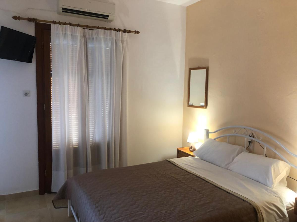 Jonny O, Apartment By The Sea Loutraki  Exterior foto